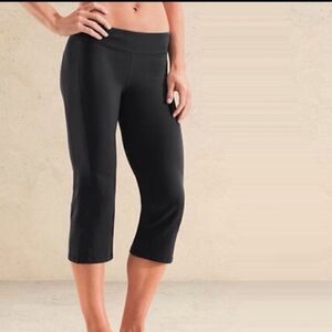 Athleta Kickbooty Capri Pants